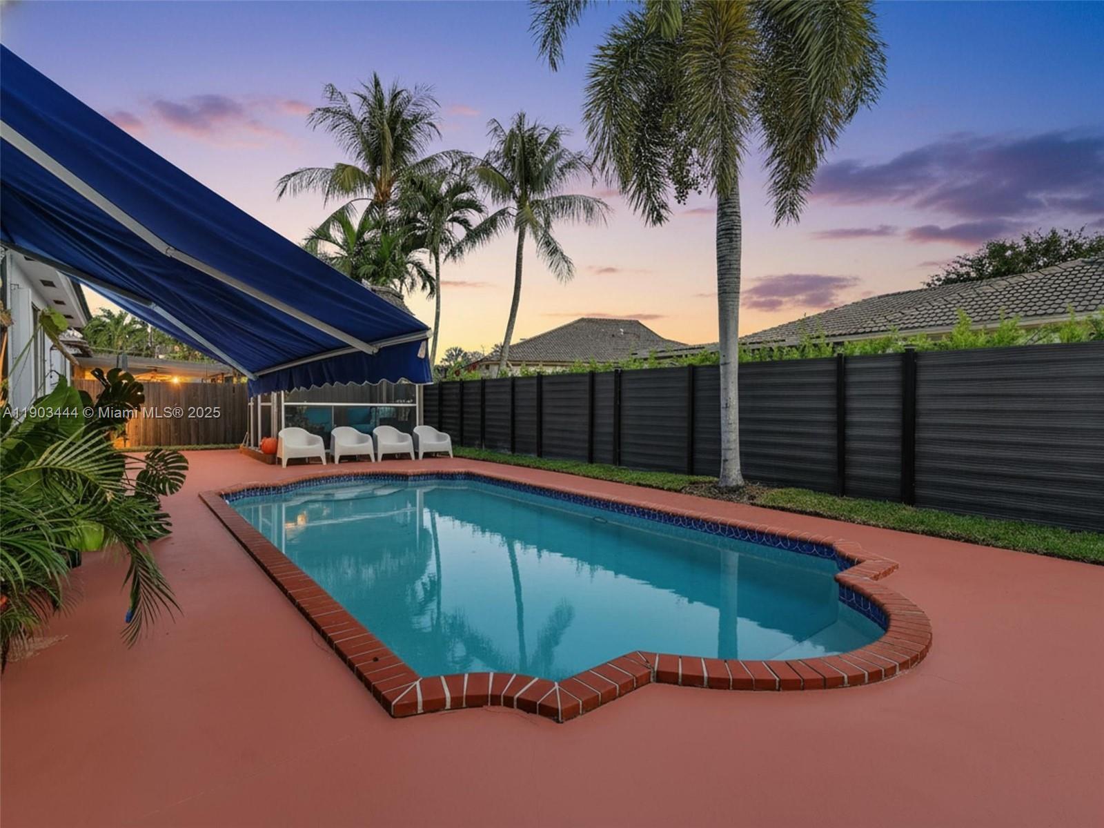 GENESIS OAK GARDENS - Residential