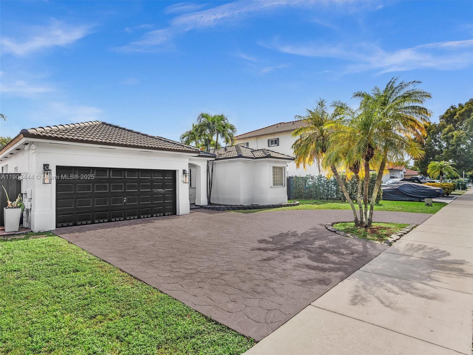 GENESIS OAK GARDENS - Residential