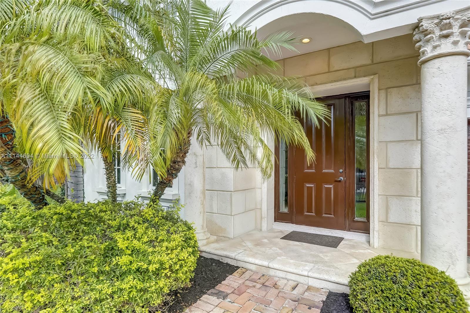 LAUDERDALE HARBORS - Residential