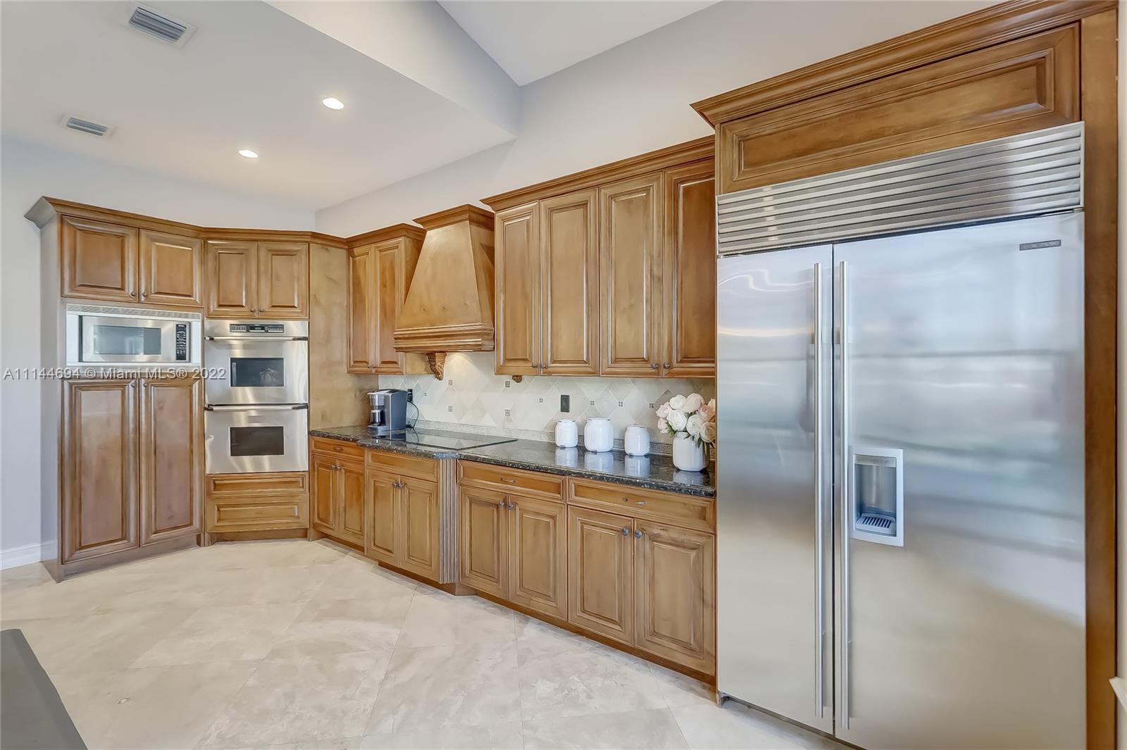 LAUDERDALE HARBORS - Residential