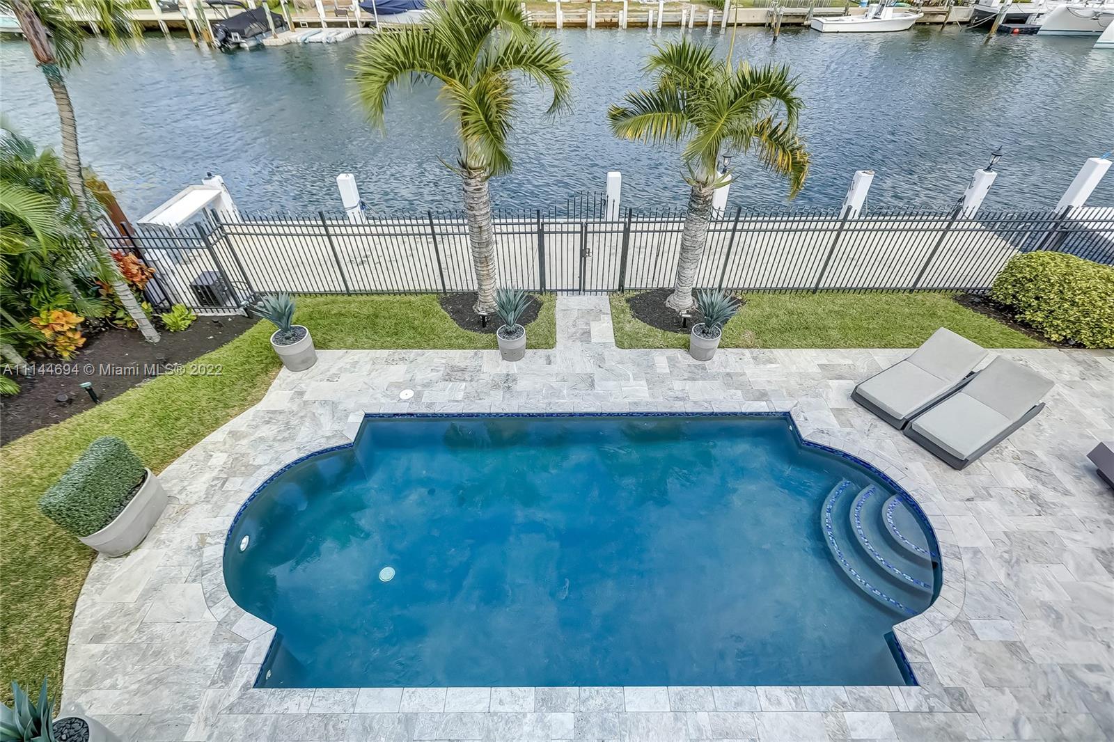 LAUDERDALE HARBORS - Residential