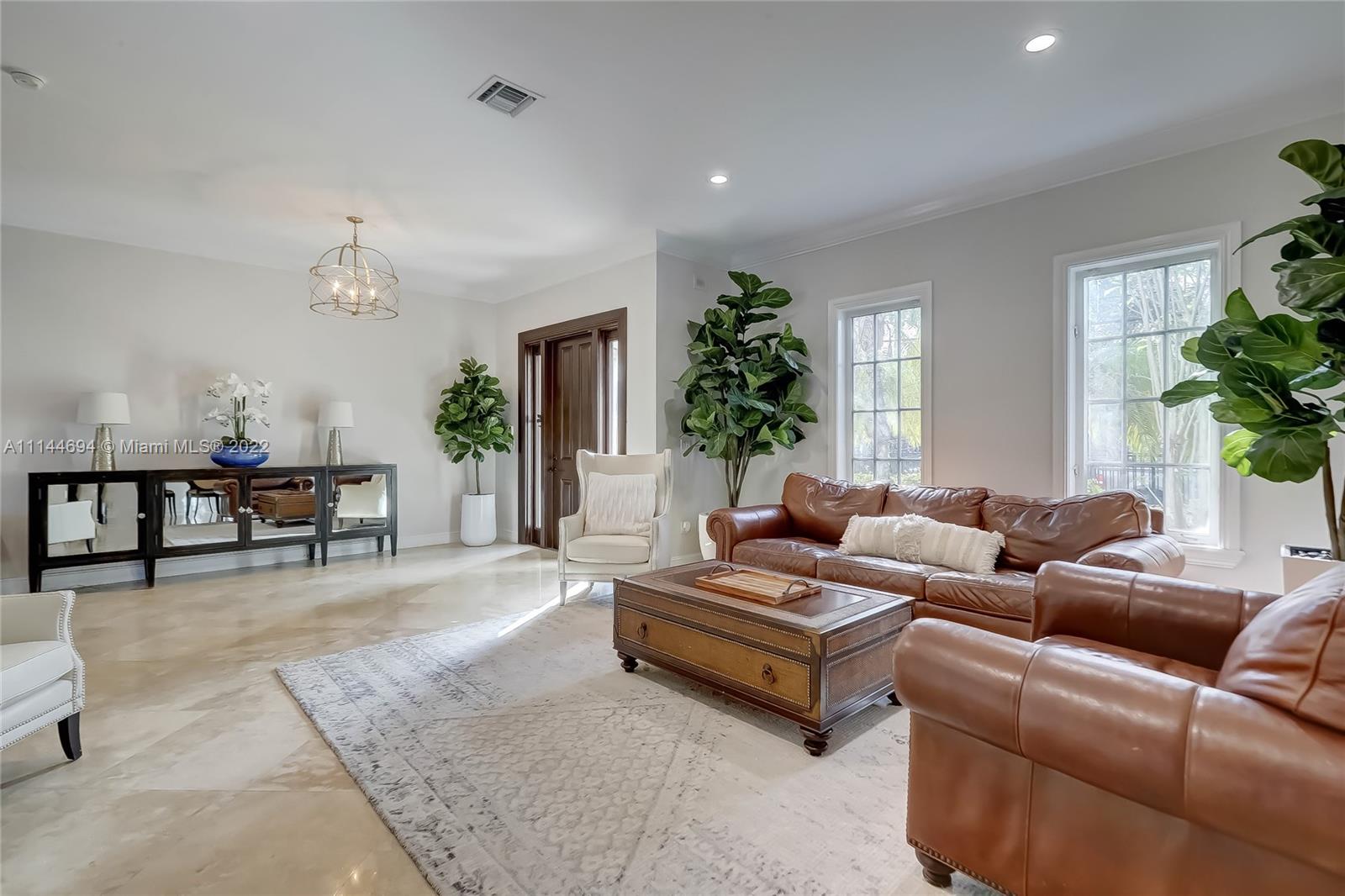 LAUDERDALE HARBORS - Residential