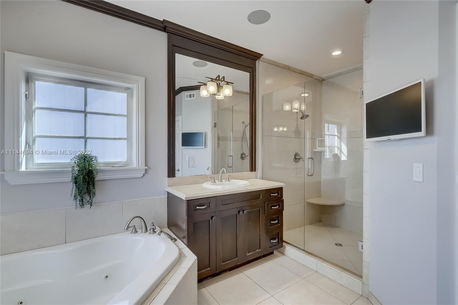 LAUDERDALE HARBORS - Residential