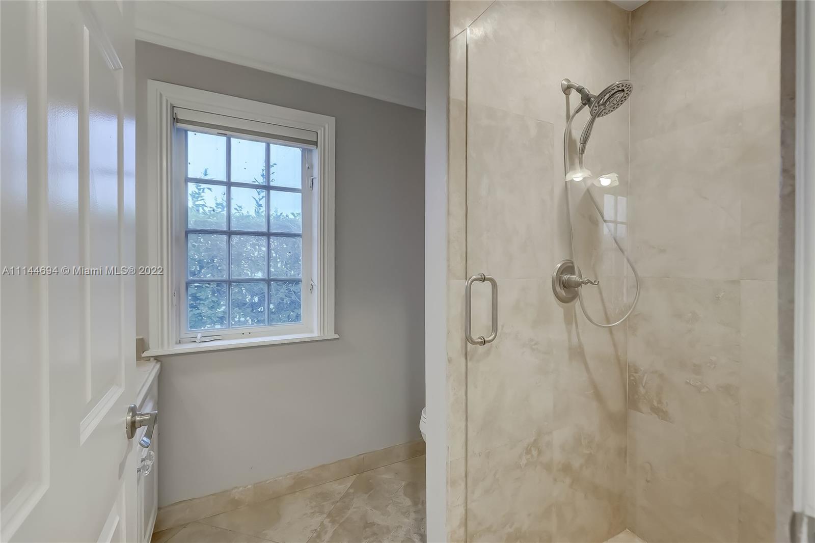 LAUDERDALE HARBORS - Residential