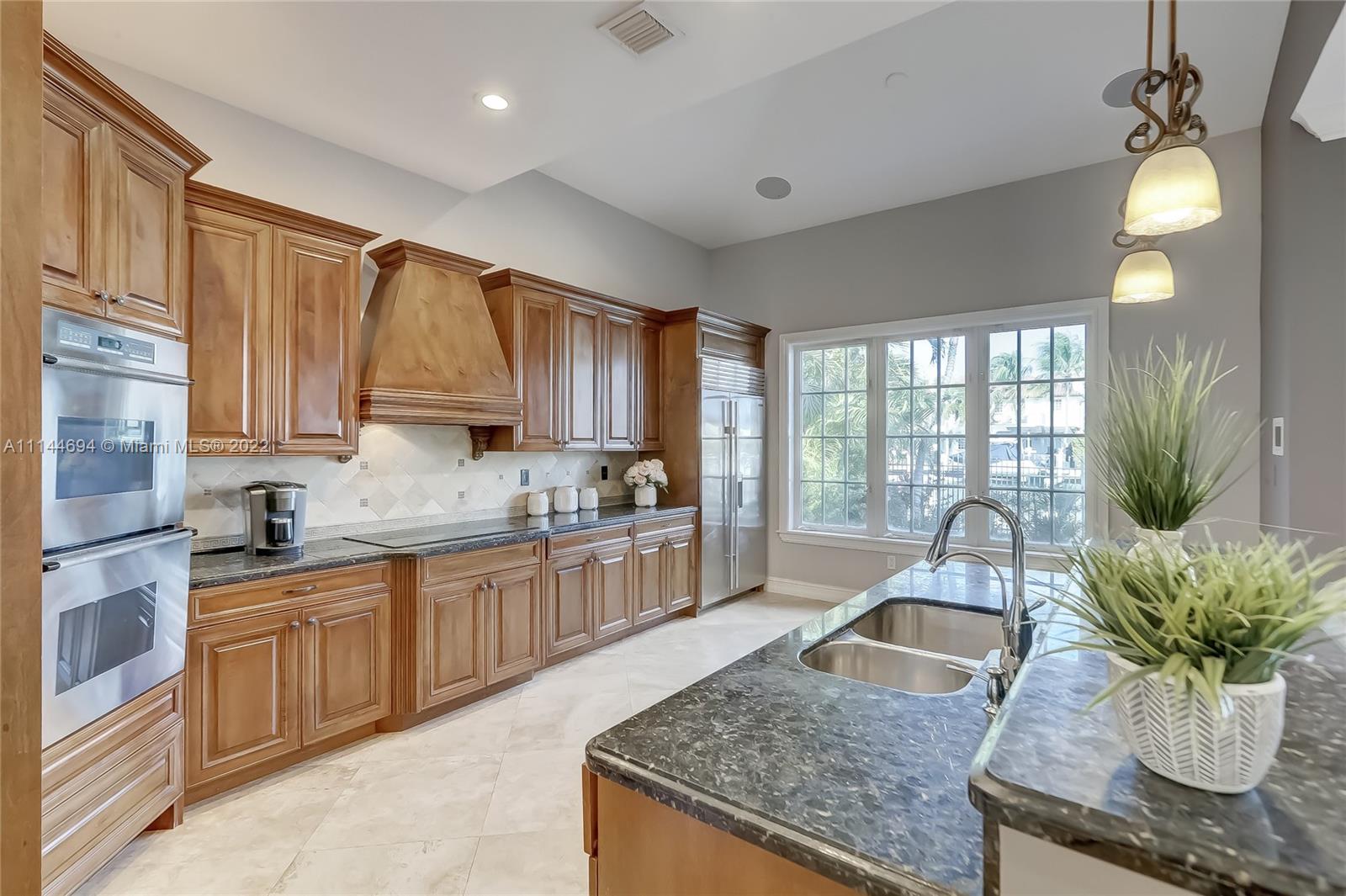 LAUDERDALE HARBORS - Residential