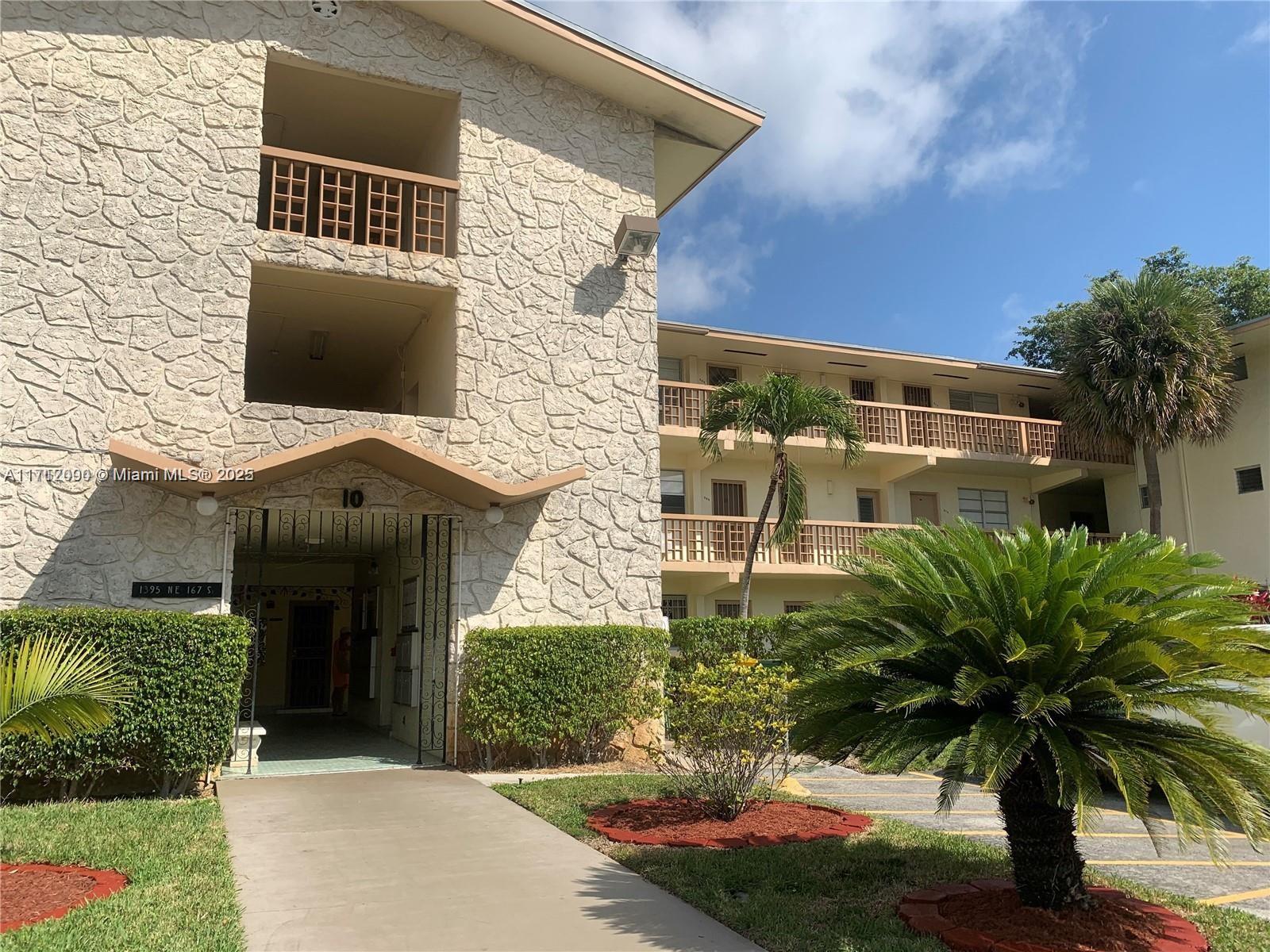 MAR-LEN GARDENS NO 10 COR - Residential