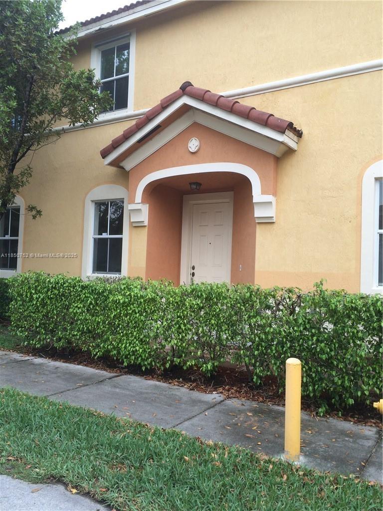Beautiful townhome, big and spacious, corner lot , 1 car garage, fenced patio, 4 bed and 3 full baths, one bedroom downstairs, tile floors , freshly painted , across from club house,2 deposits and 1 st month to move-in, pets welcome, easy to show on lock box.
