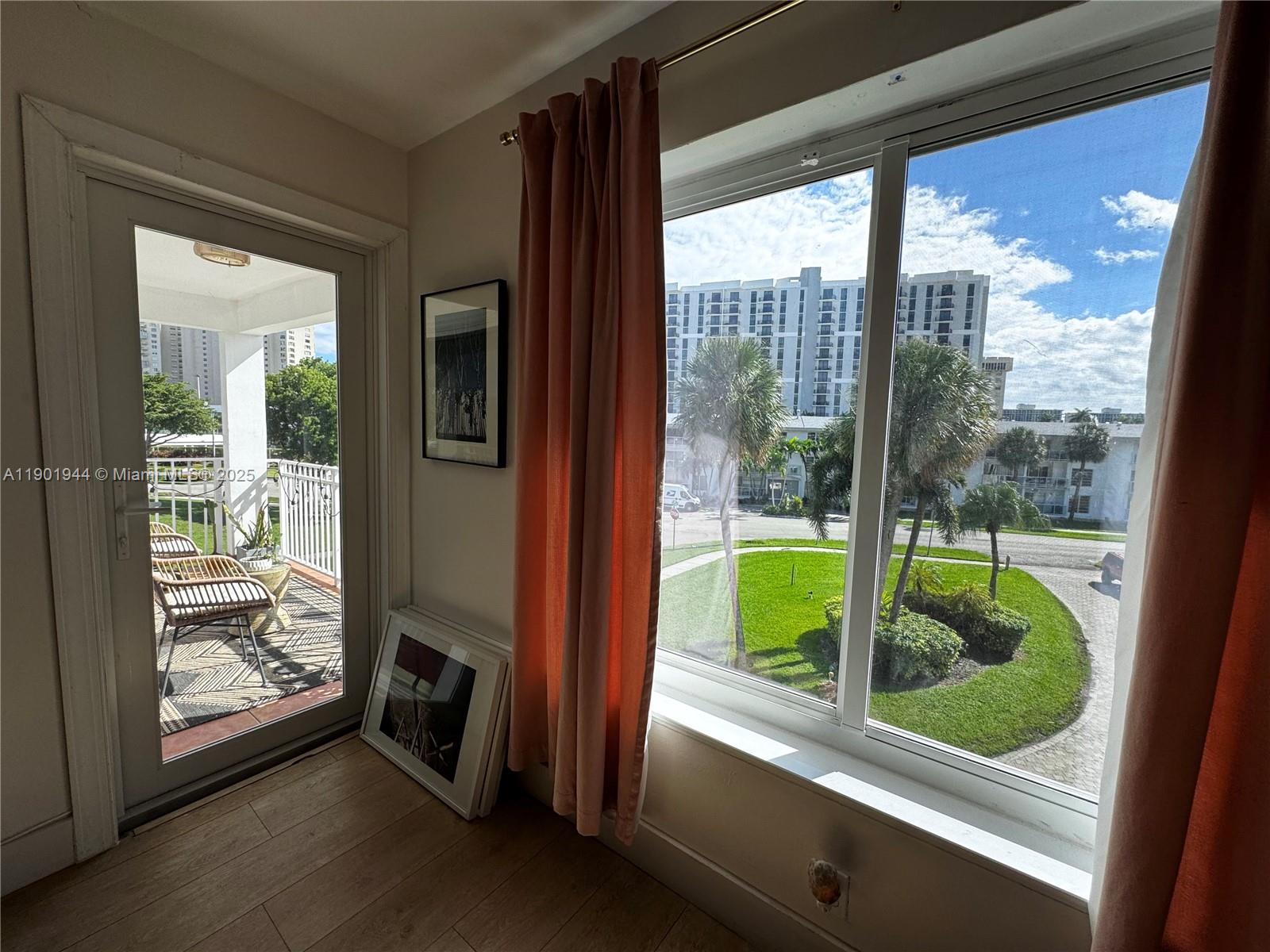 LIDO BAY MANOR - Residential