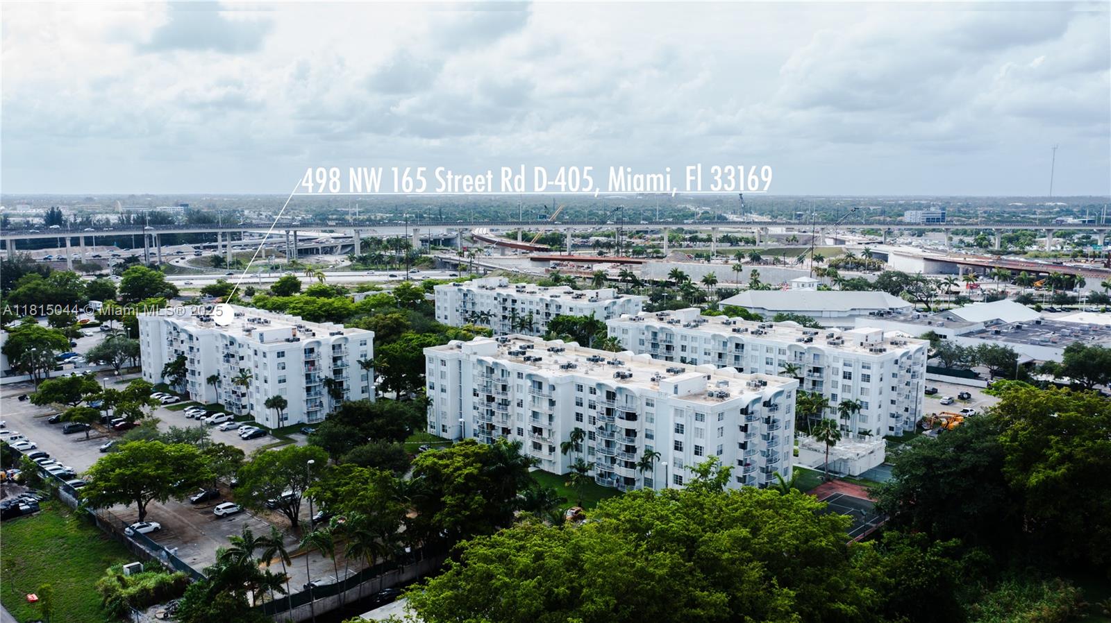 498 Nw 165th St Rd D-405, Miami, Broward County, Florida - 2 Bedrooms  
2 Bathrooms - 