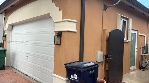 14925 SW 26th Ter 1 Miami FL 33185