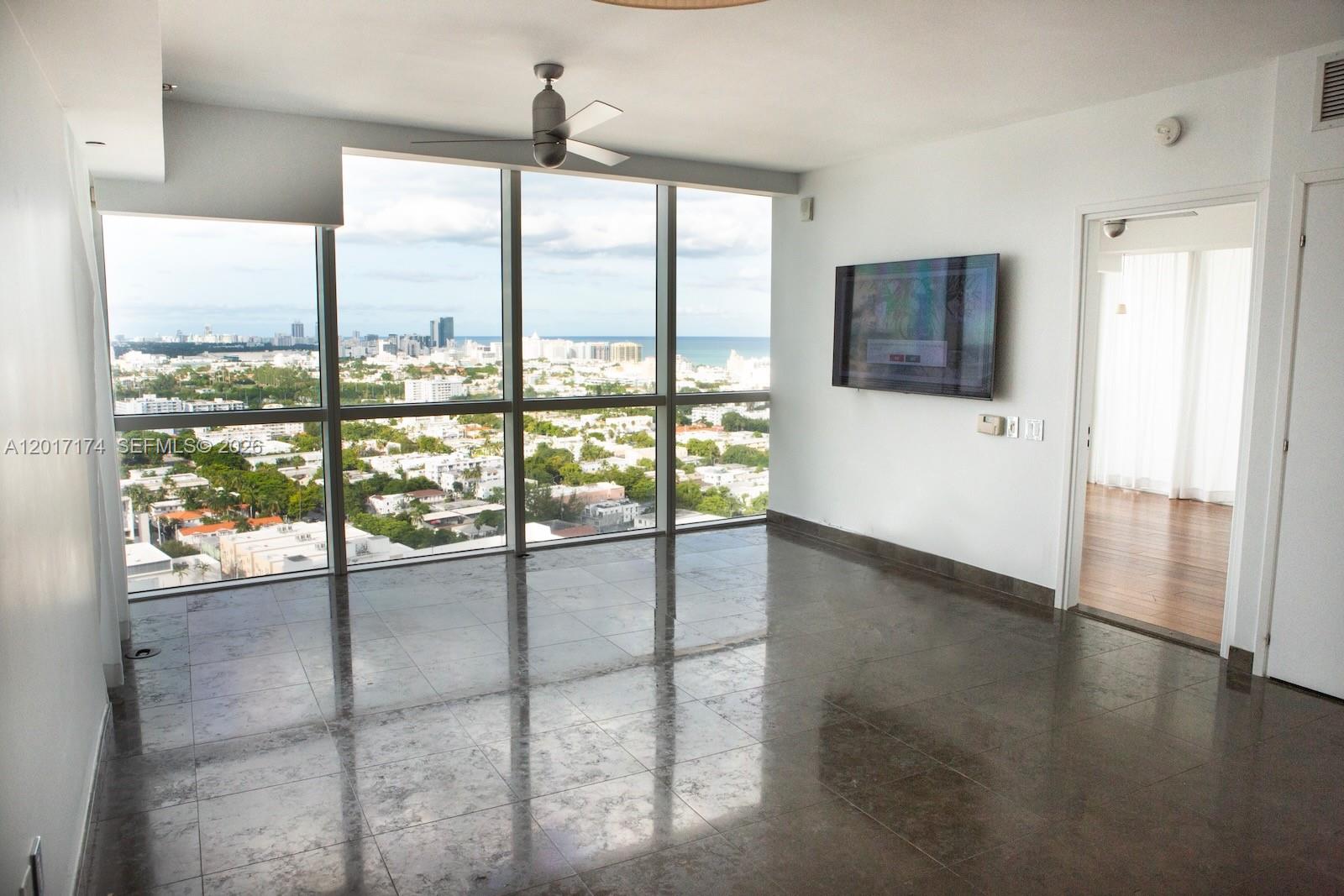 ICON CONDO - Residential