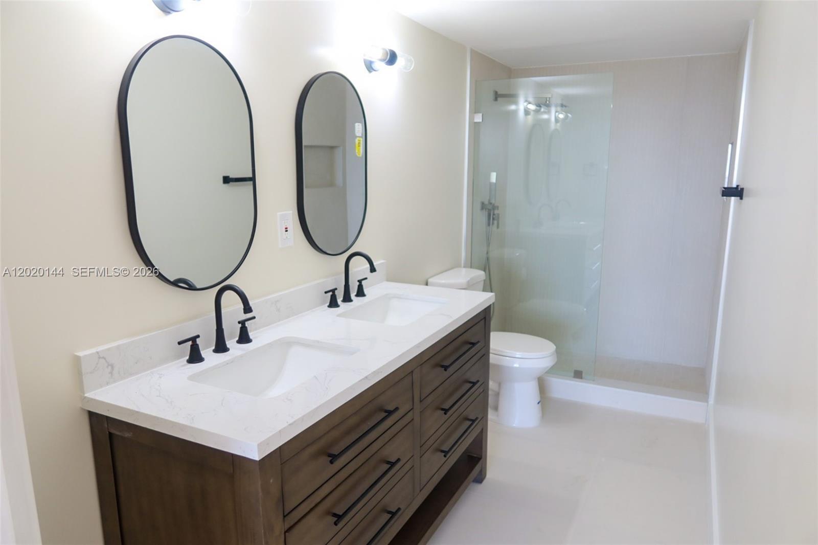 OLYMPUS CONDO PHASE - Residential