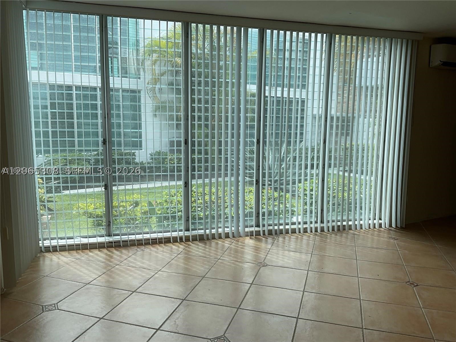 10178 Collins Ave 109