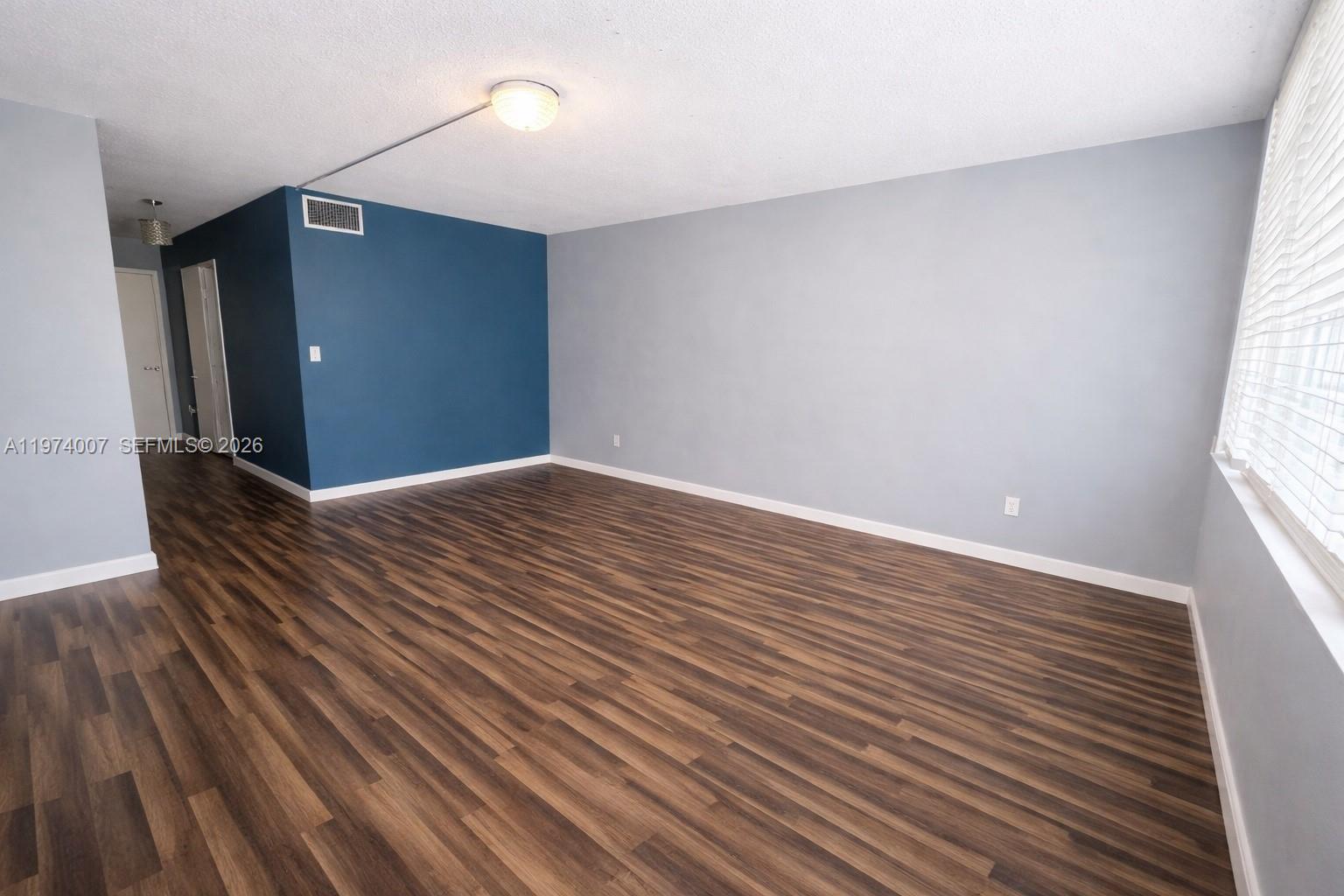 JADE WINDS GROUP - - Residential