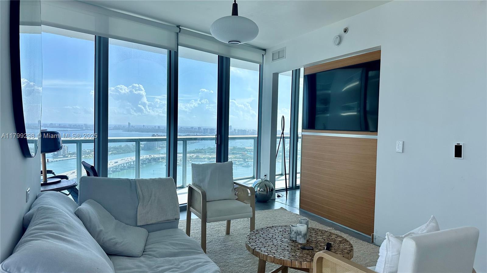 888 Biscayne Blvd 4312