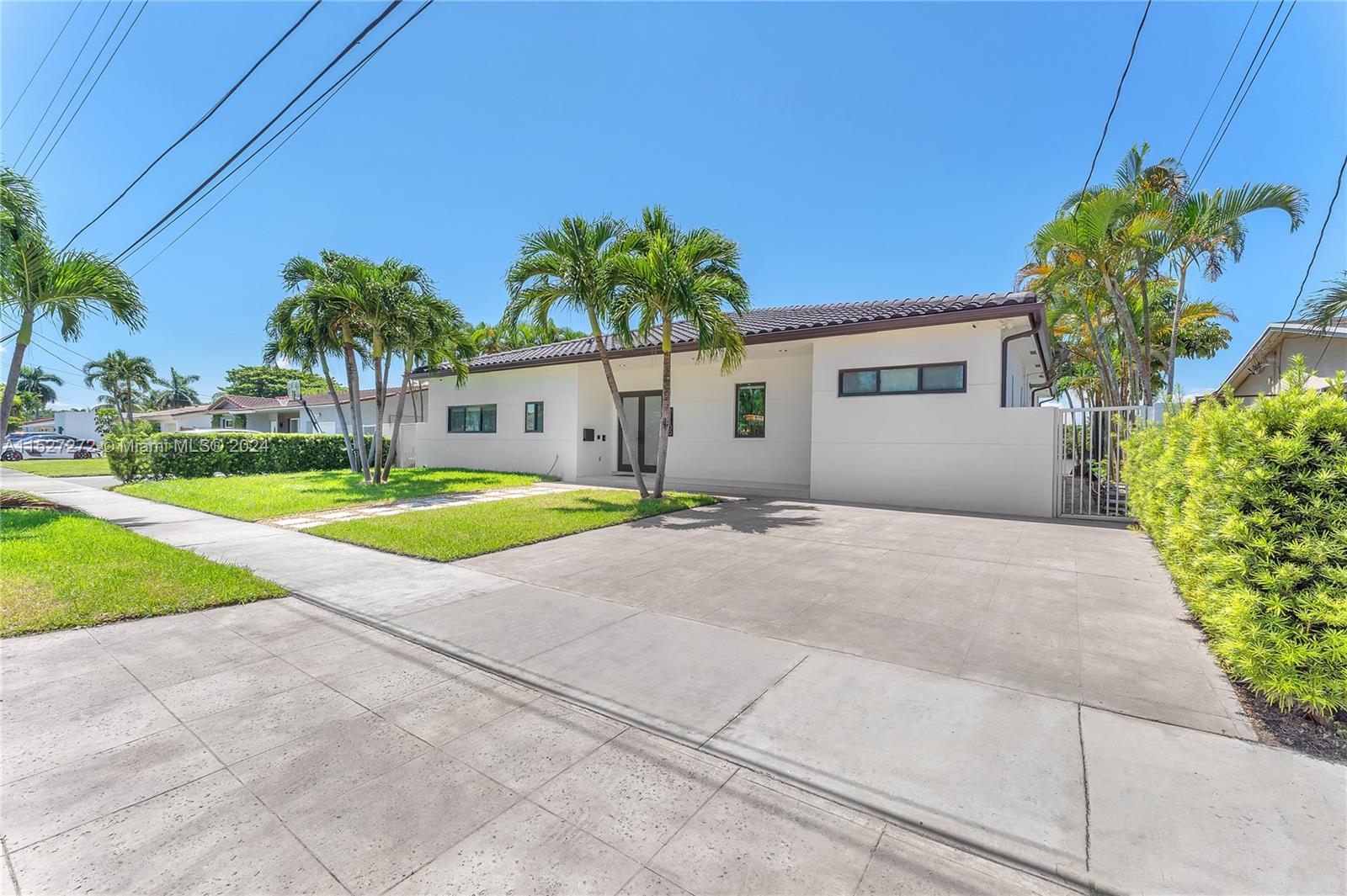 SUNSWEPT ISLE - Residential