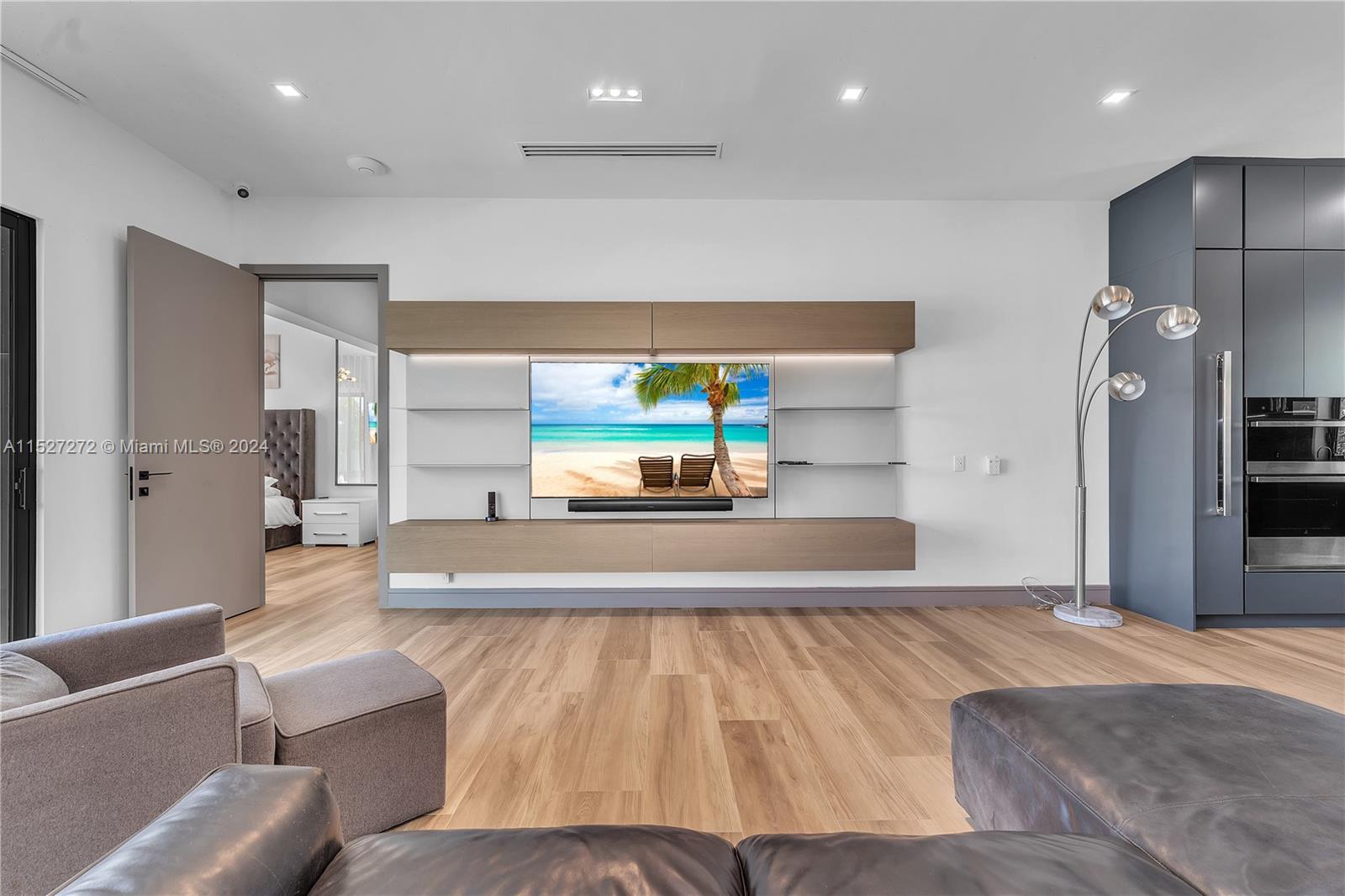 SUNSWEPT ISLE - Residential