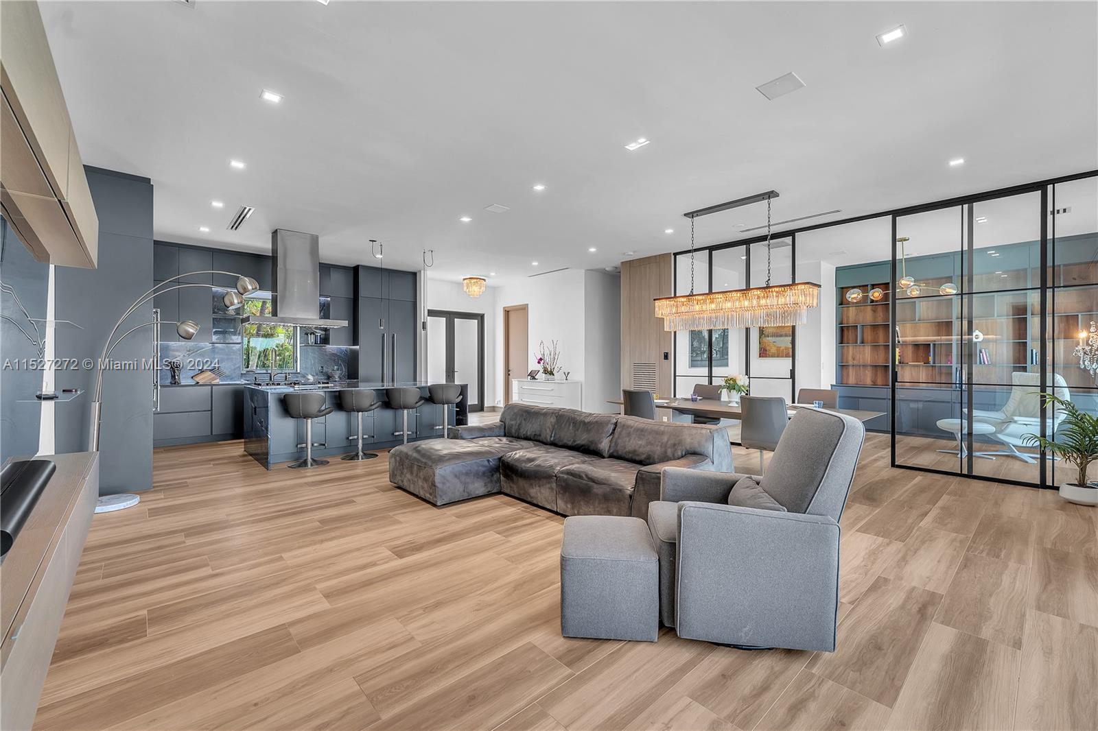 SUNSWEPT ISLE - Residential