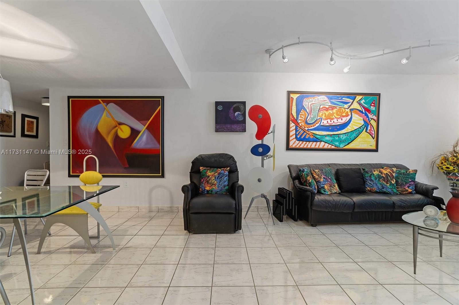 THE GEORGIAN CONDO - Residential