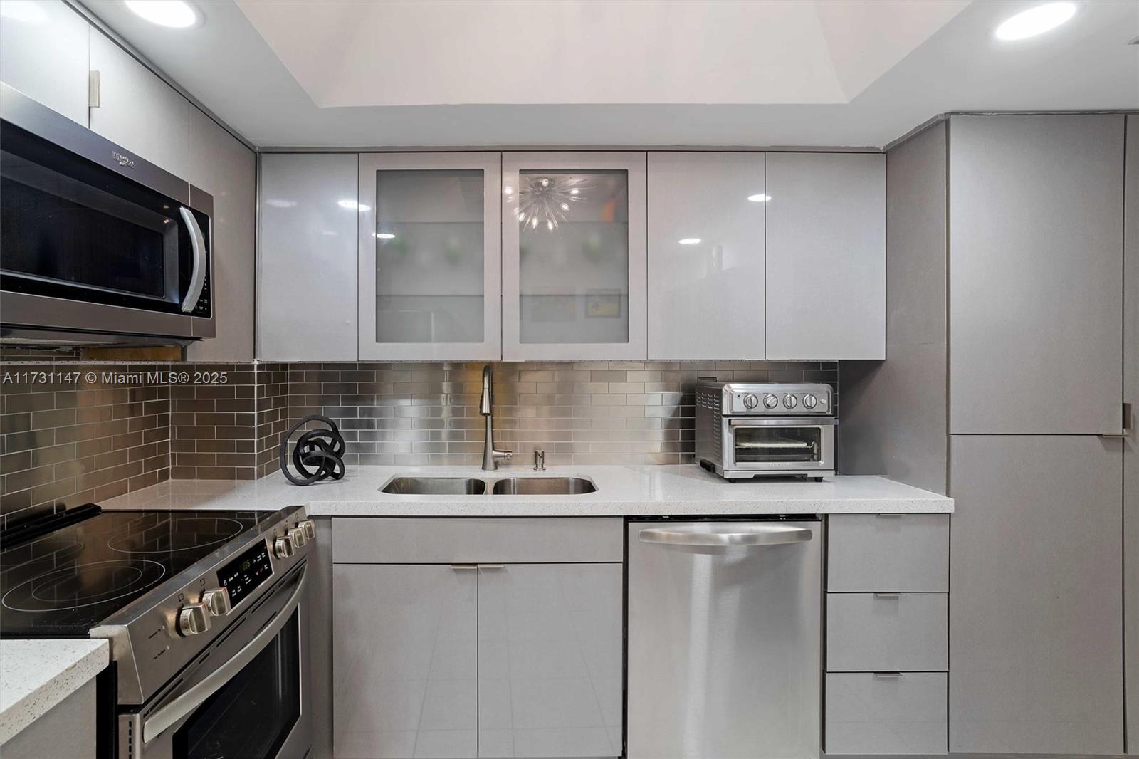 THE GEORGIAN CONDO - Residential