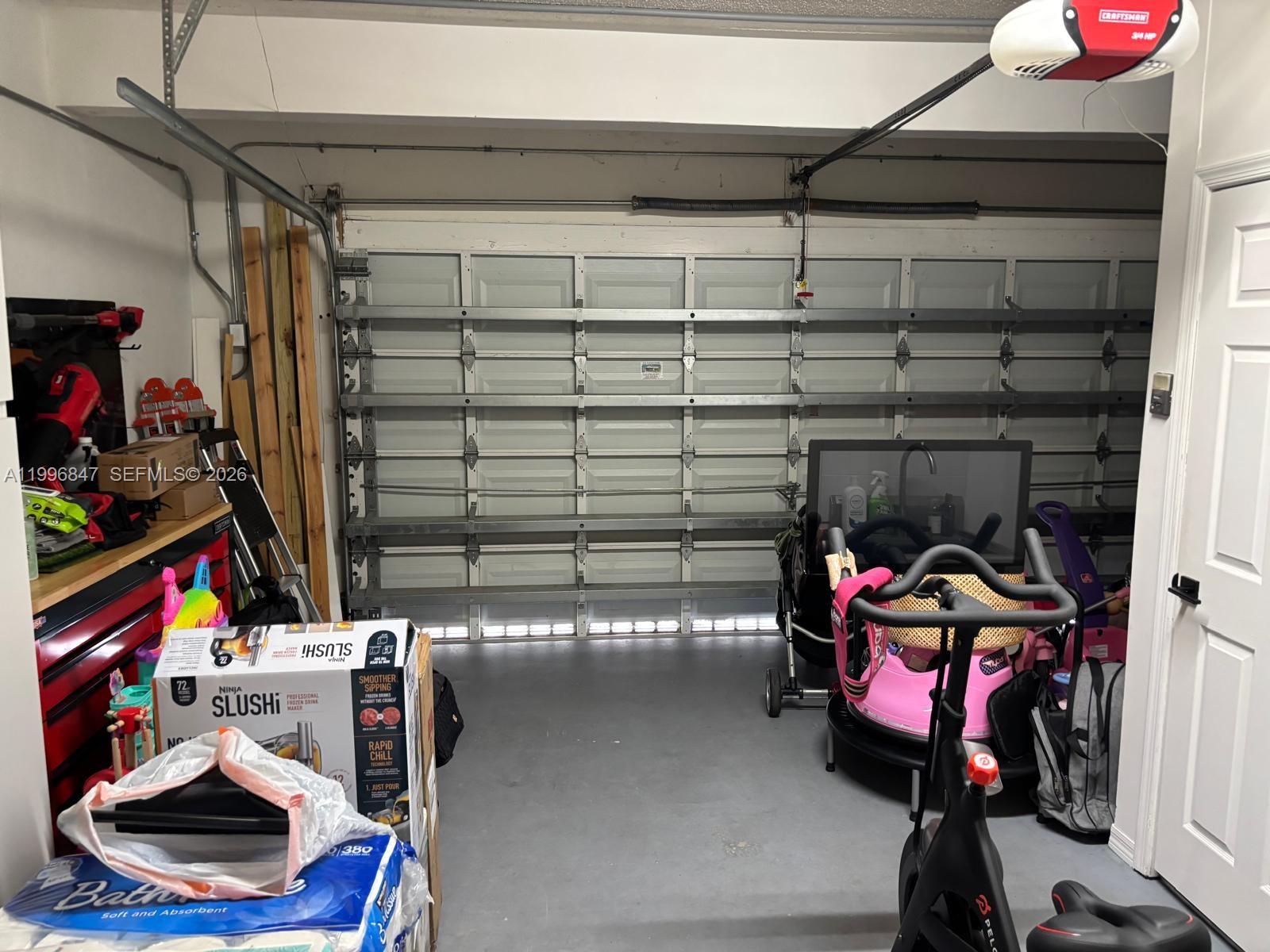 HEFTLER HOMES AT LAGO MAR - Residential