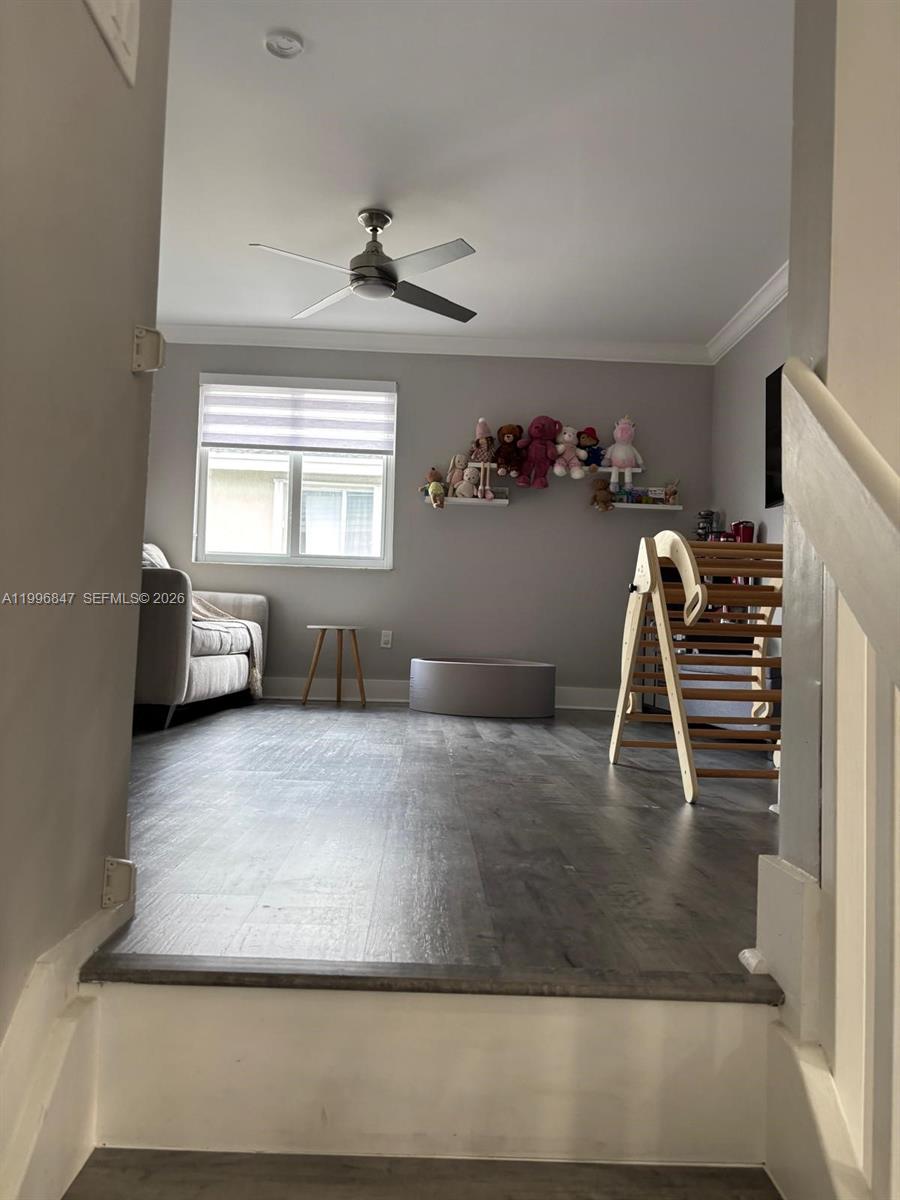 HEFTLER HOMES AT LAGO MAR - Residential