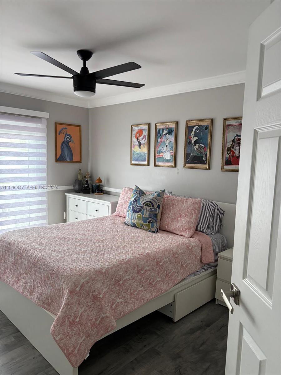 HEFTLER HOMES AT LAGO MAR - Residential