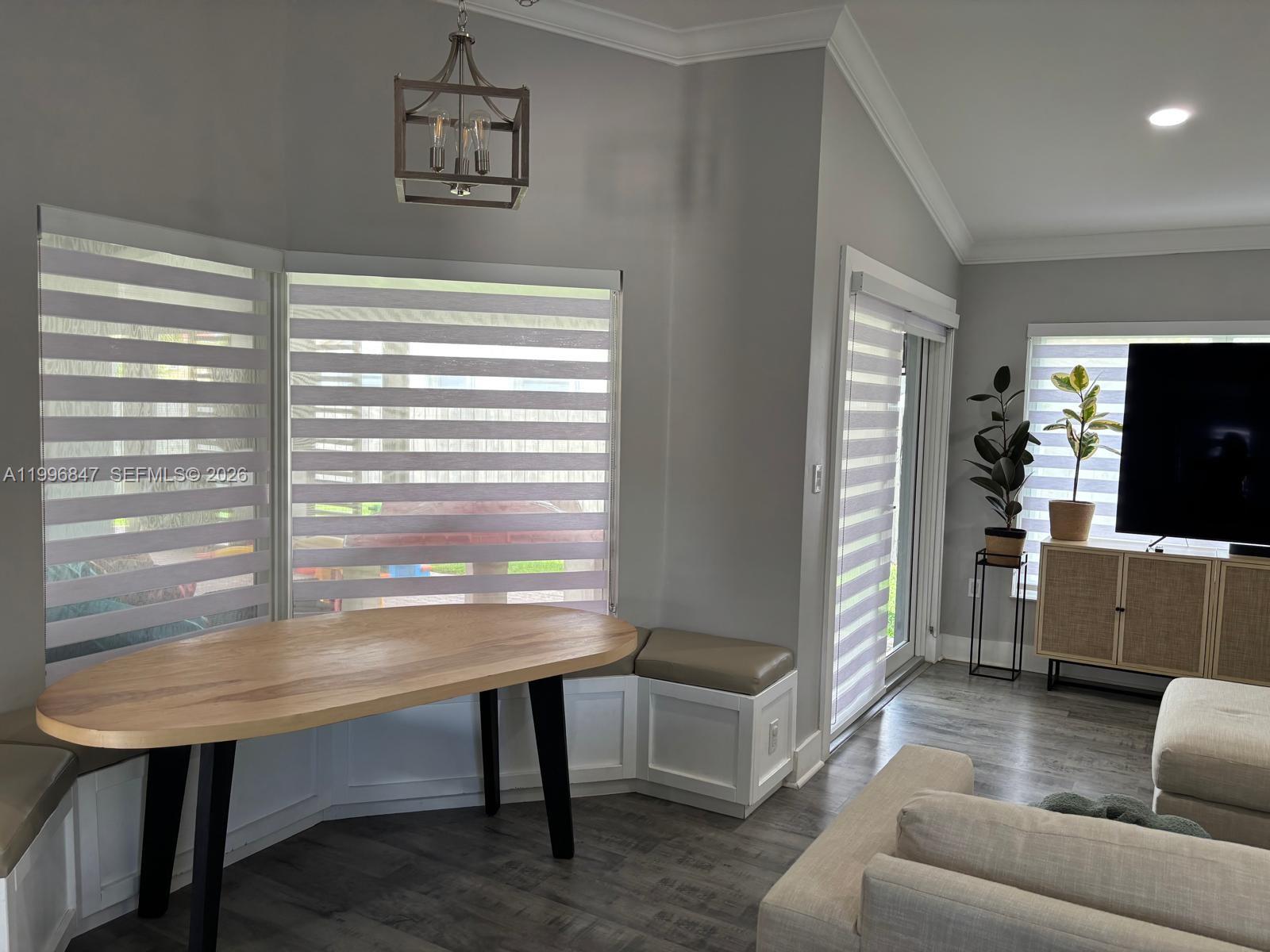 HEFTLER HOMES AT LAGO MAR - Residential