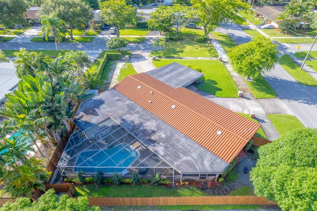 Photo of 3439 Cleveland St, Hollywood, FL 33021 (MLS # A11898630)