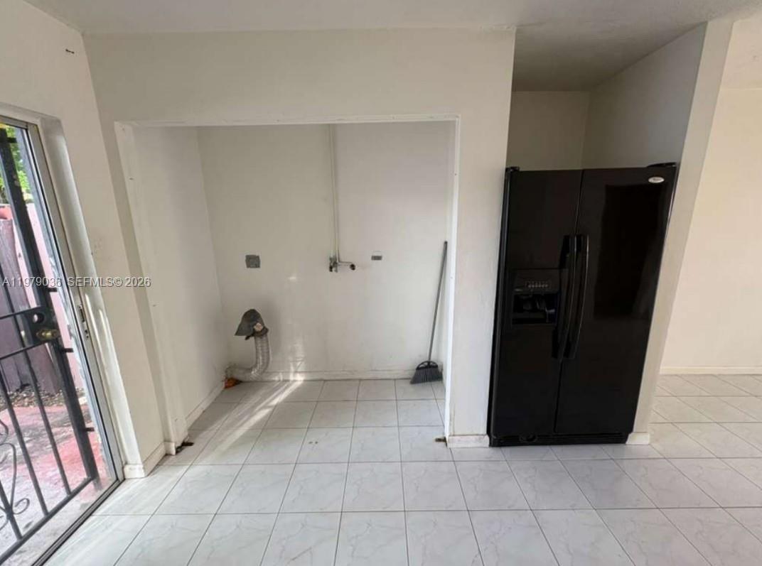 VILLAS OF SUNRISE - Residential Lease