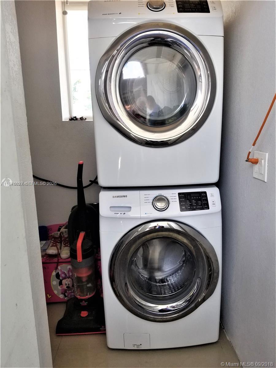 CORAL TERR SEC 1 - Residential Lease