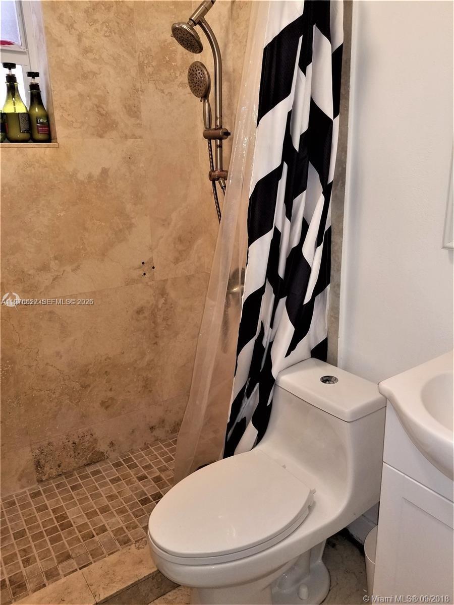 CORAL TERR SEC 1 - Residential Lease