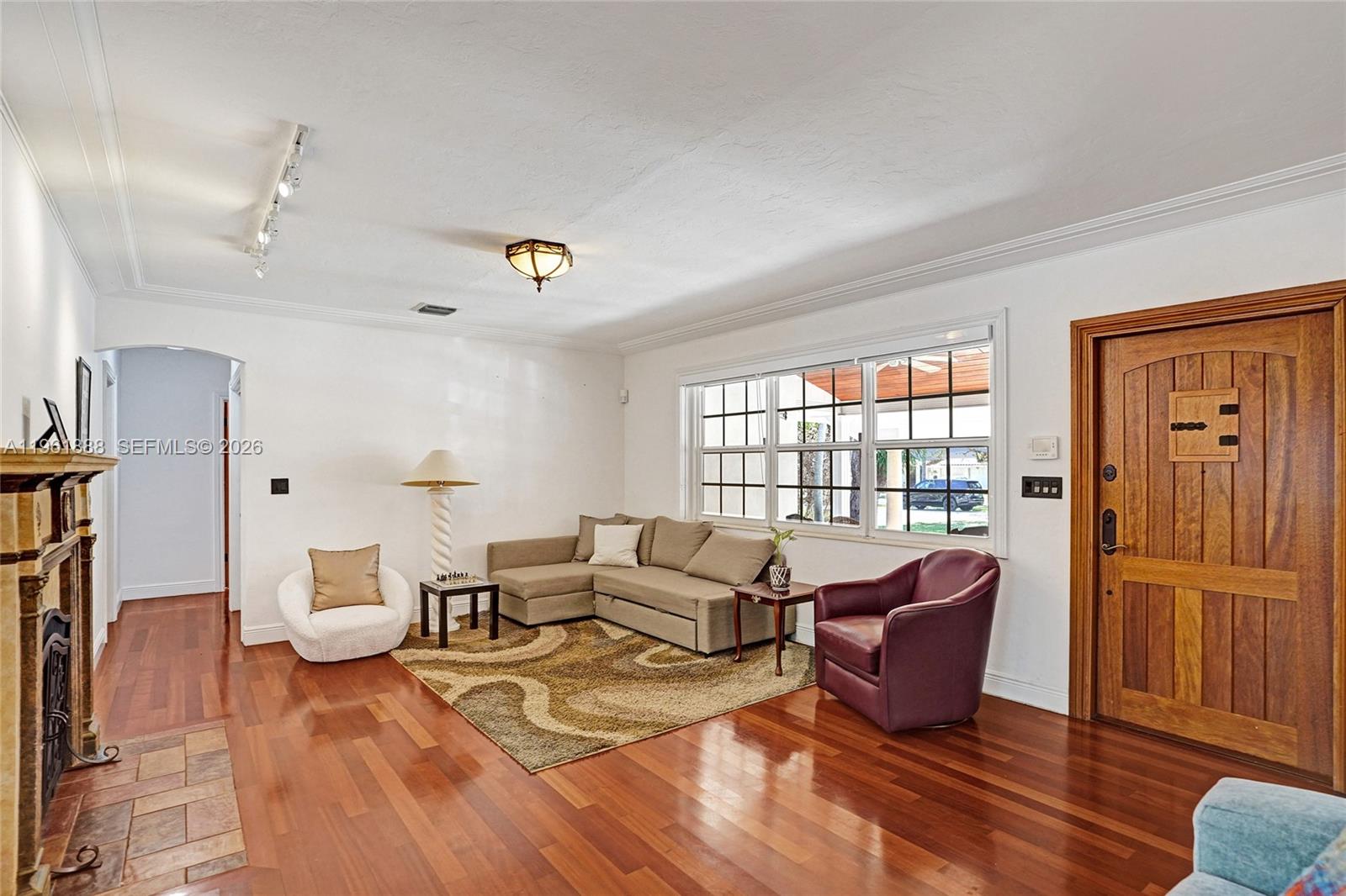 BAY BREEZE SEC MIAMI SHOR - Residential