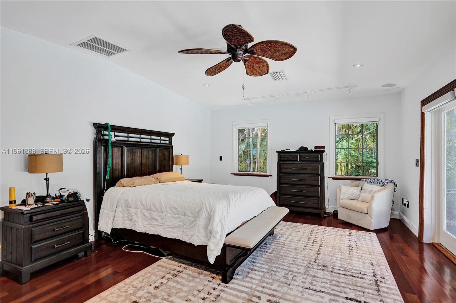 BAY BREEZE SEC MIAMI SHOR - Residential