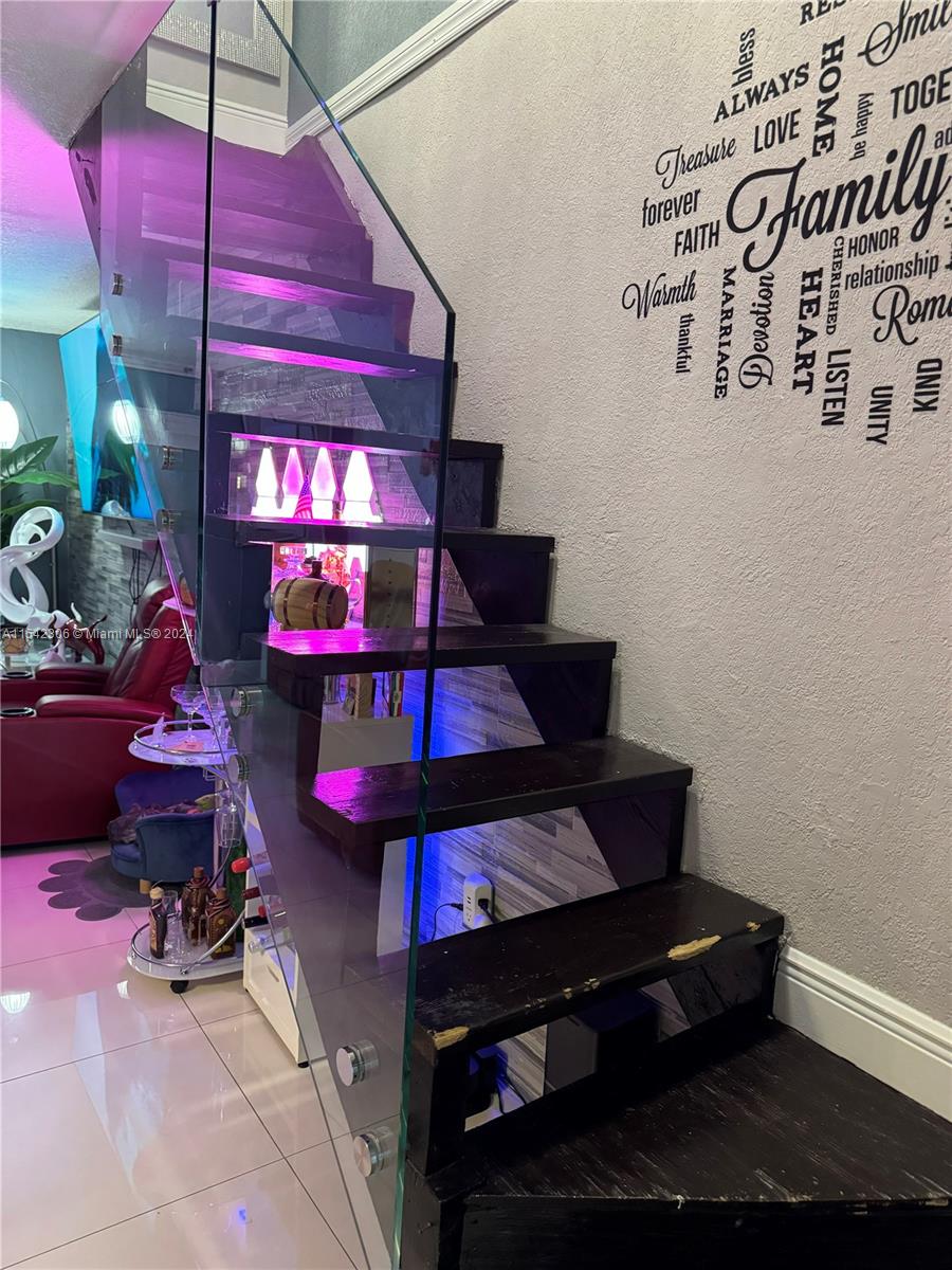 MANGO HILL CONDO #12 - Residential Lease