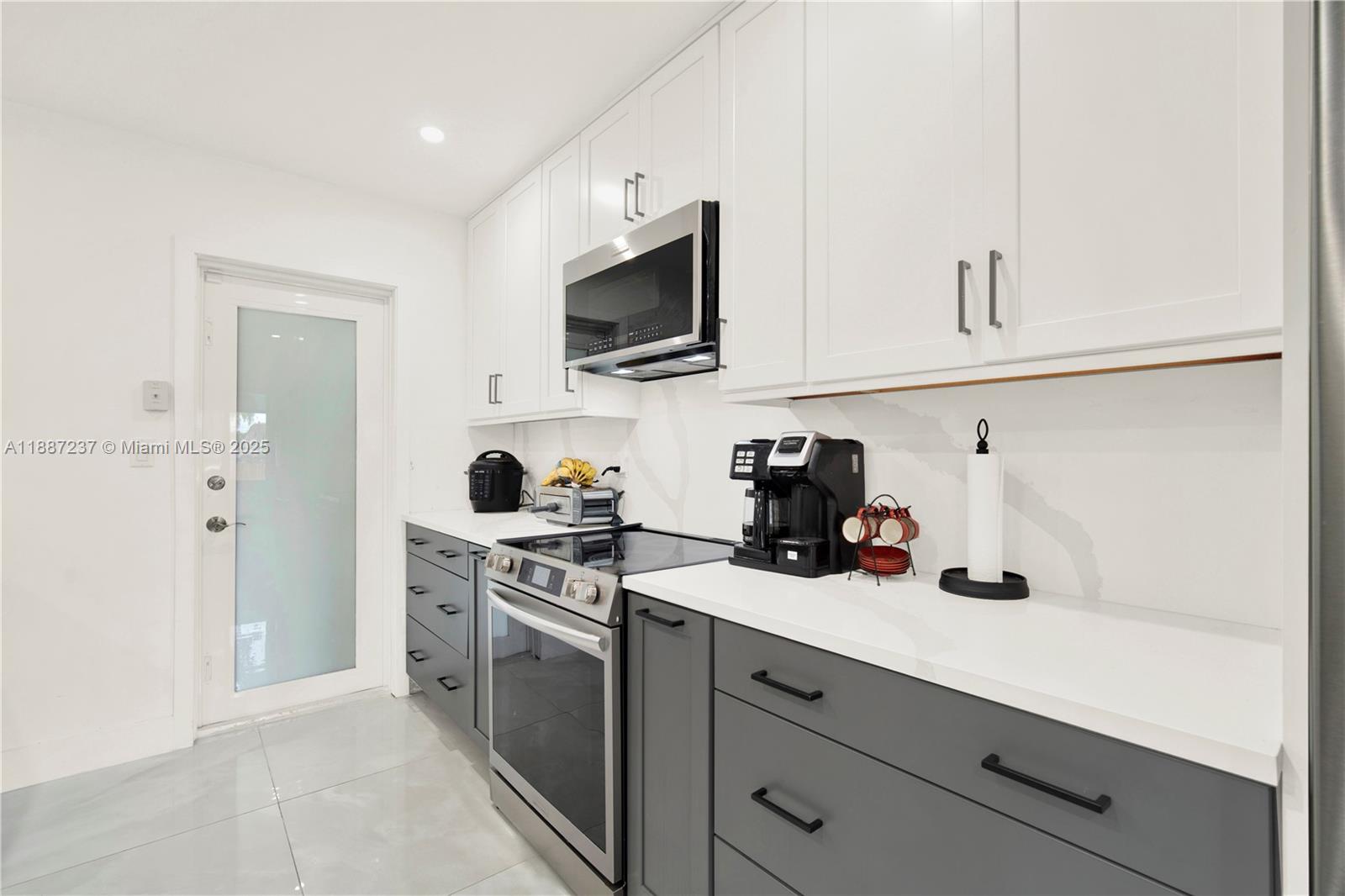 CUTLER RIDGE PINES - Residential