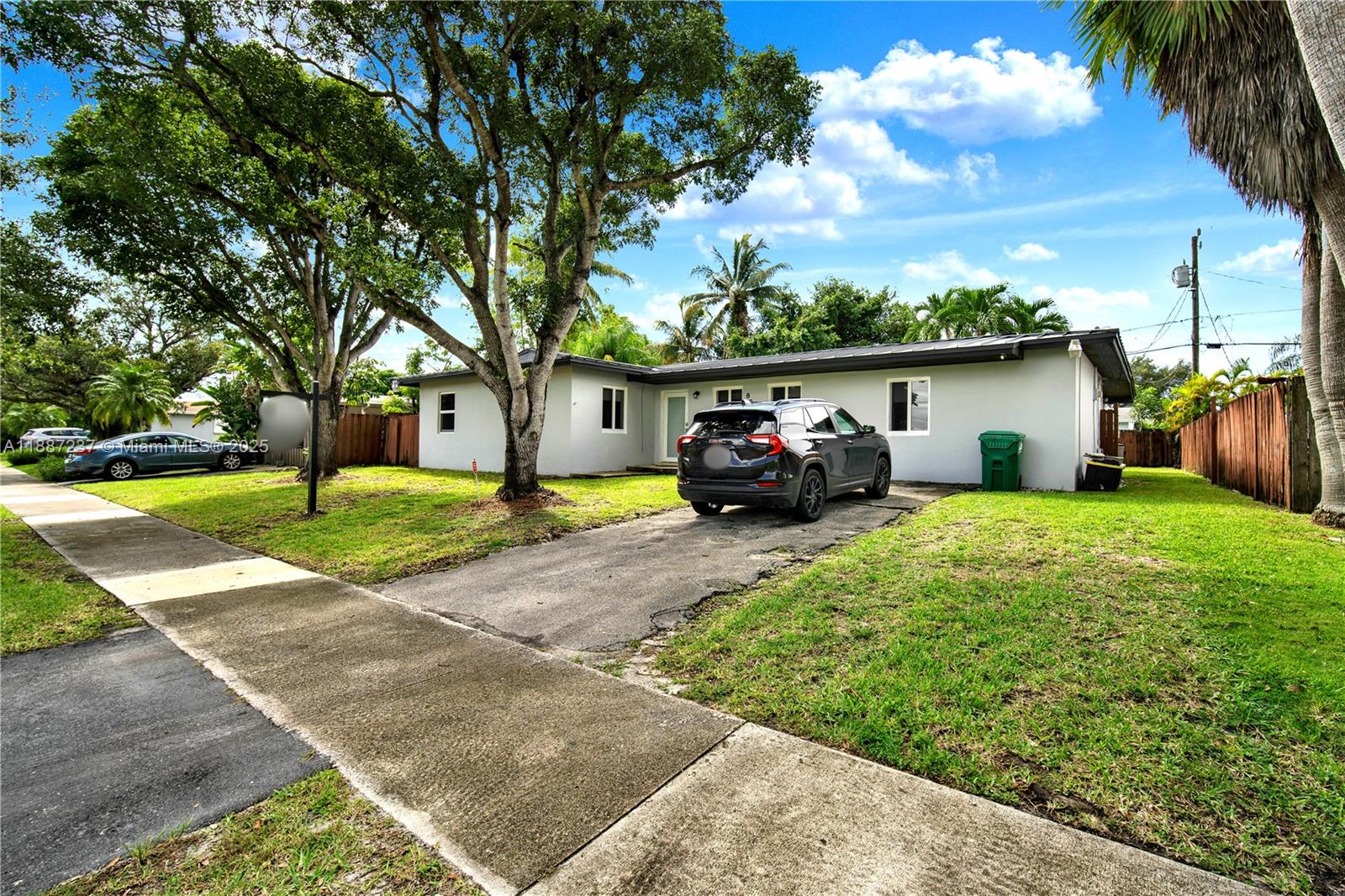 CUTLER RIDGE PINES - Residential