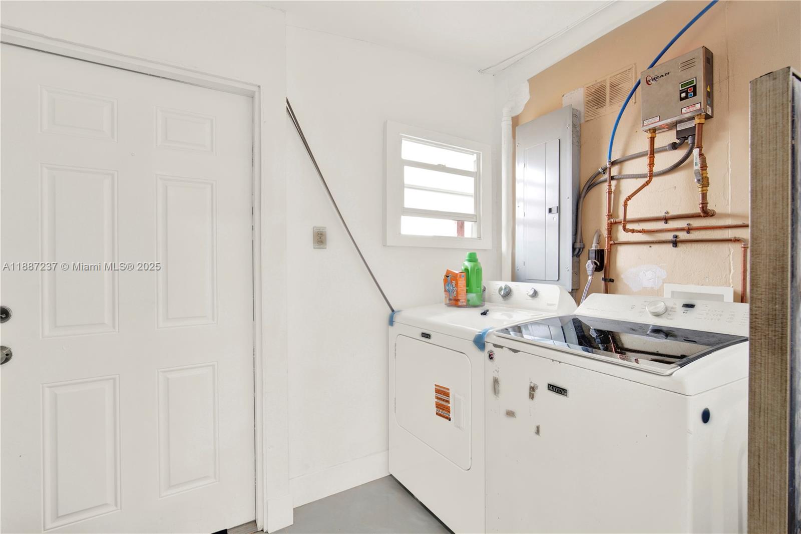CUTLER RIDGE PINES - Residential