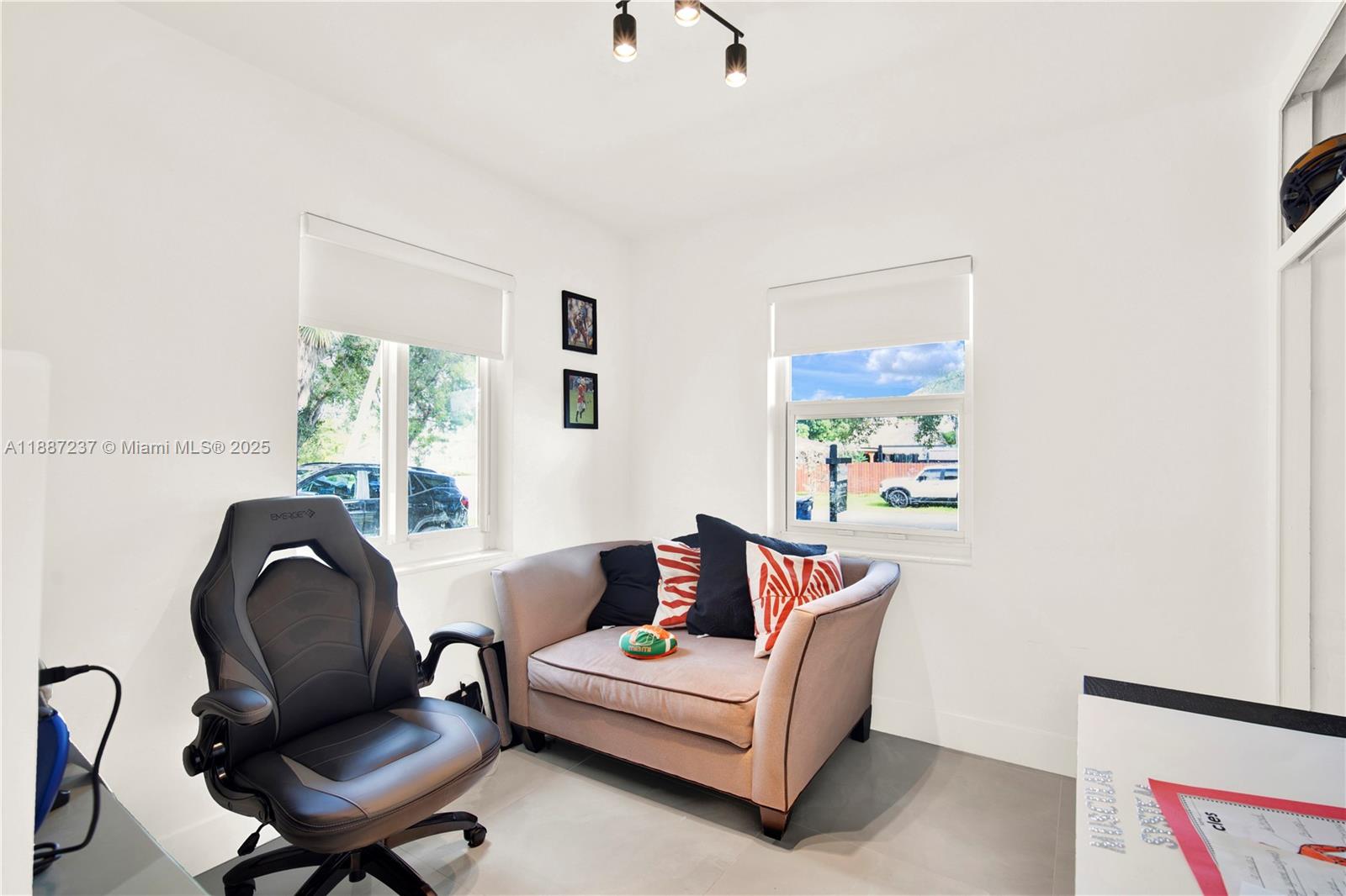 CUTLER RIDGE PINES - Residential