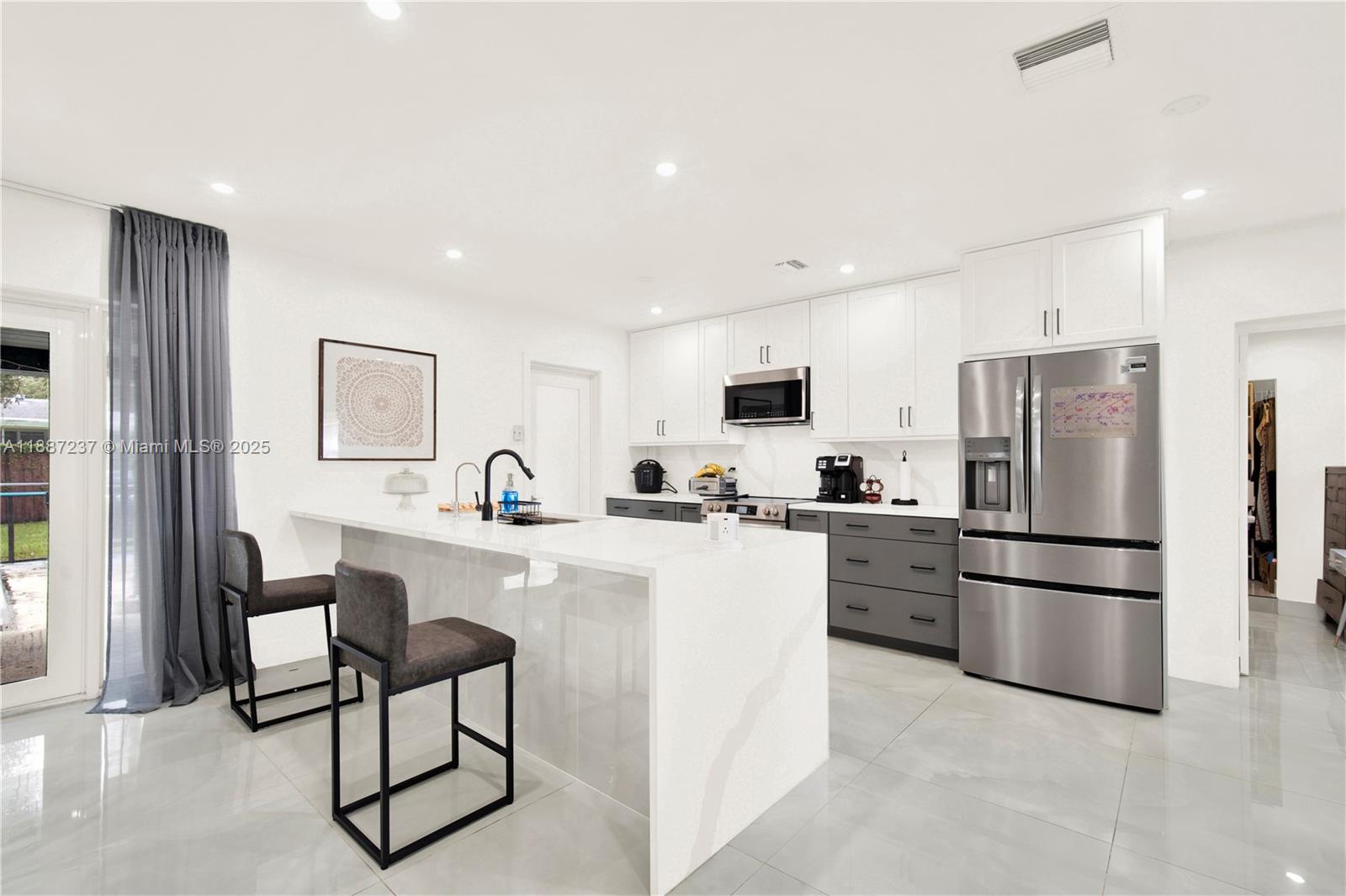 CUTLER RIDGE PINES - Residential