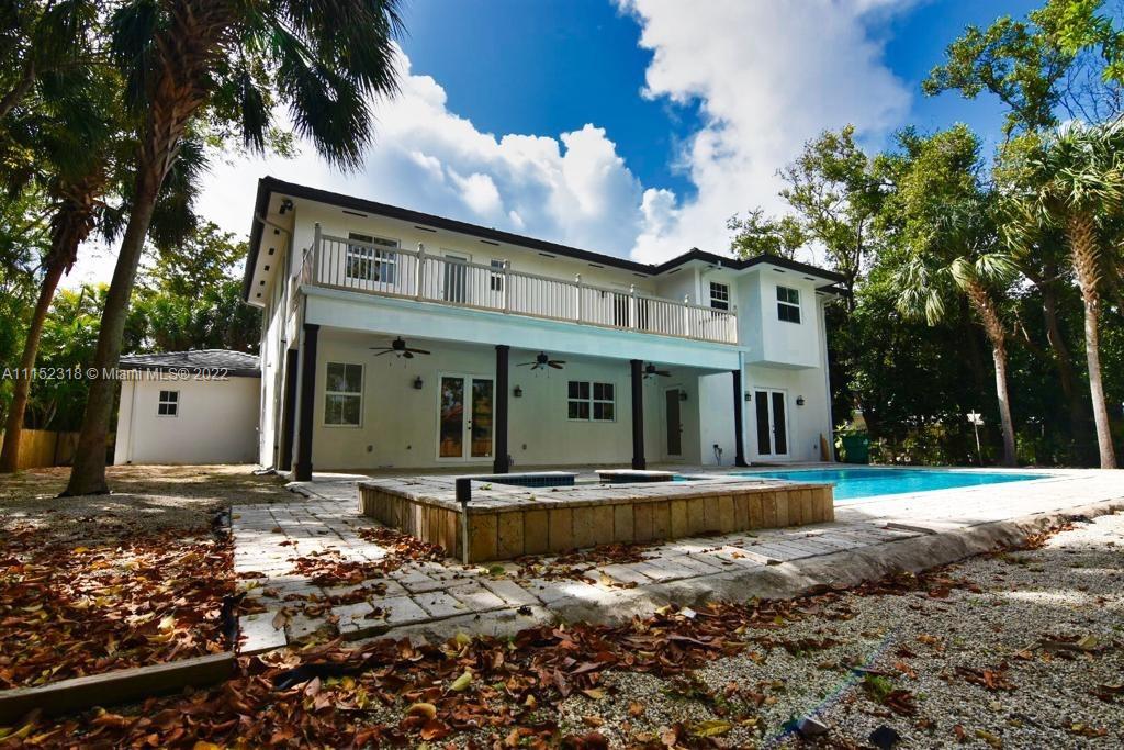 GROVES EXTENSION - Residential