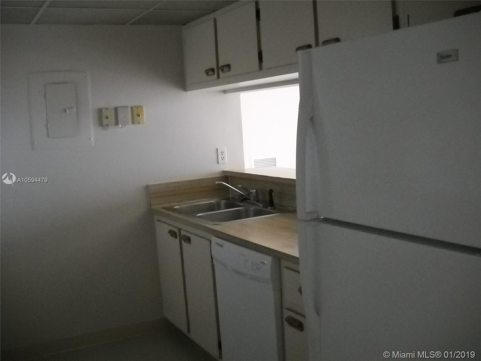 THE GRANDVIEW PALACE COND - Residential