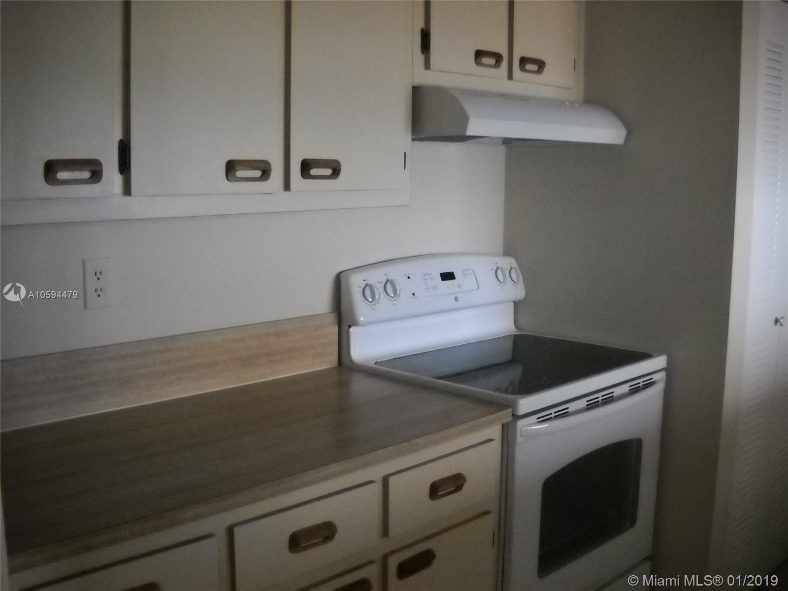 THE GRANDVIEW PALACE COND - Residential