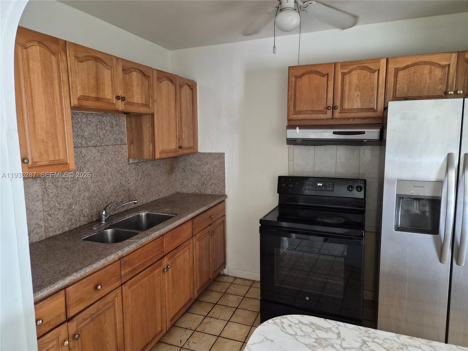 ASCOT PARK - Residential