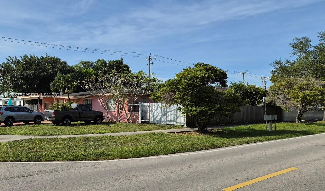 ASCOT PARK - Residential