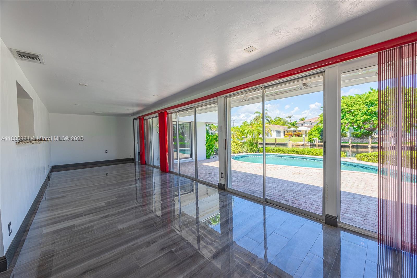 CORAL KEY VILLAS 5TH SEC - Residential Lease