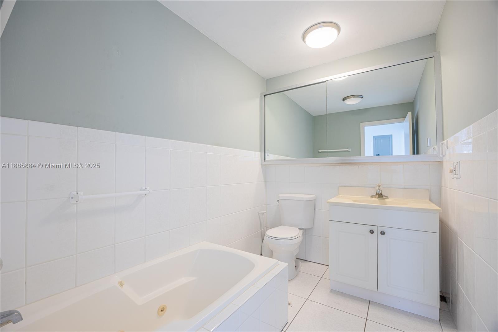 CORAL KEY VILLAS 5TH SEC - Residential Lease