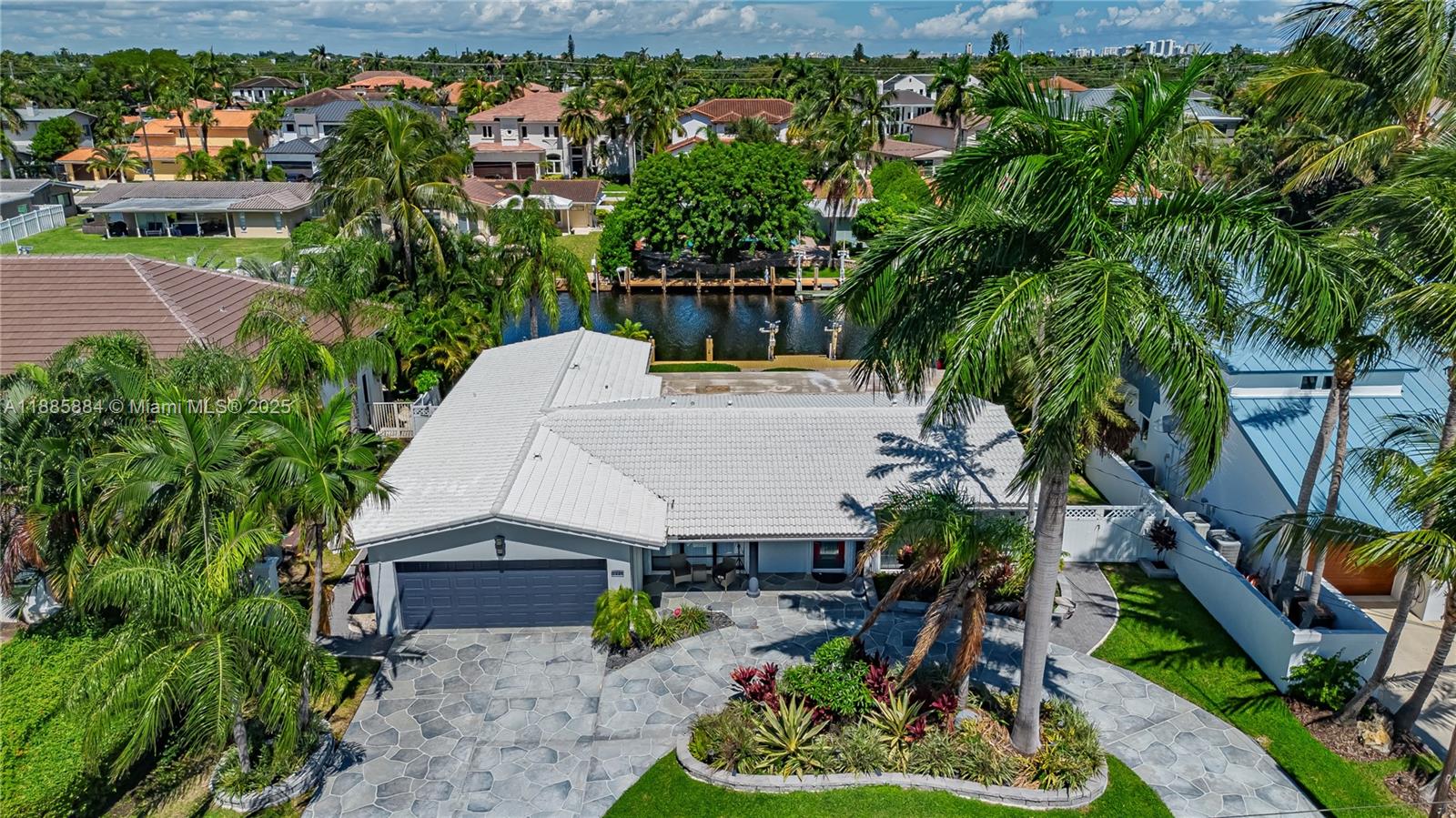 CORAL KEY VILLAS 5TH SEC - Residential Lease