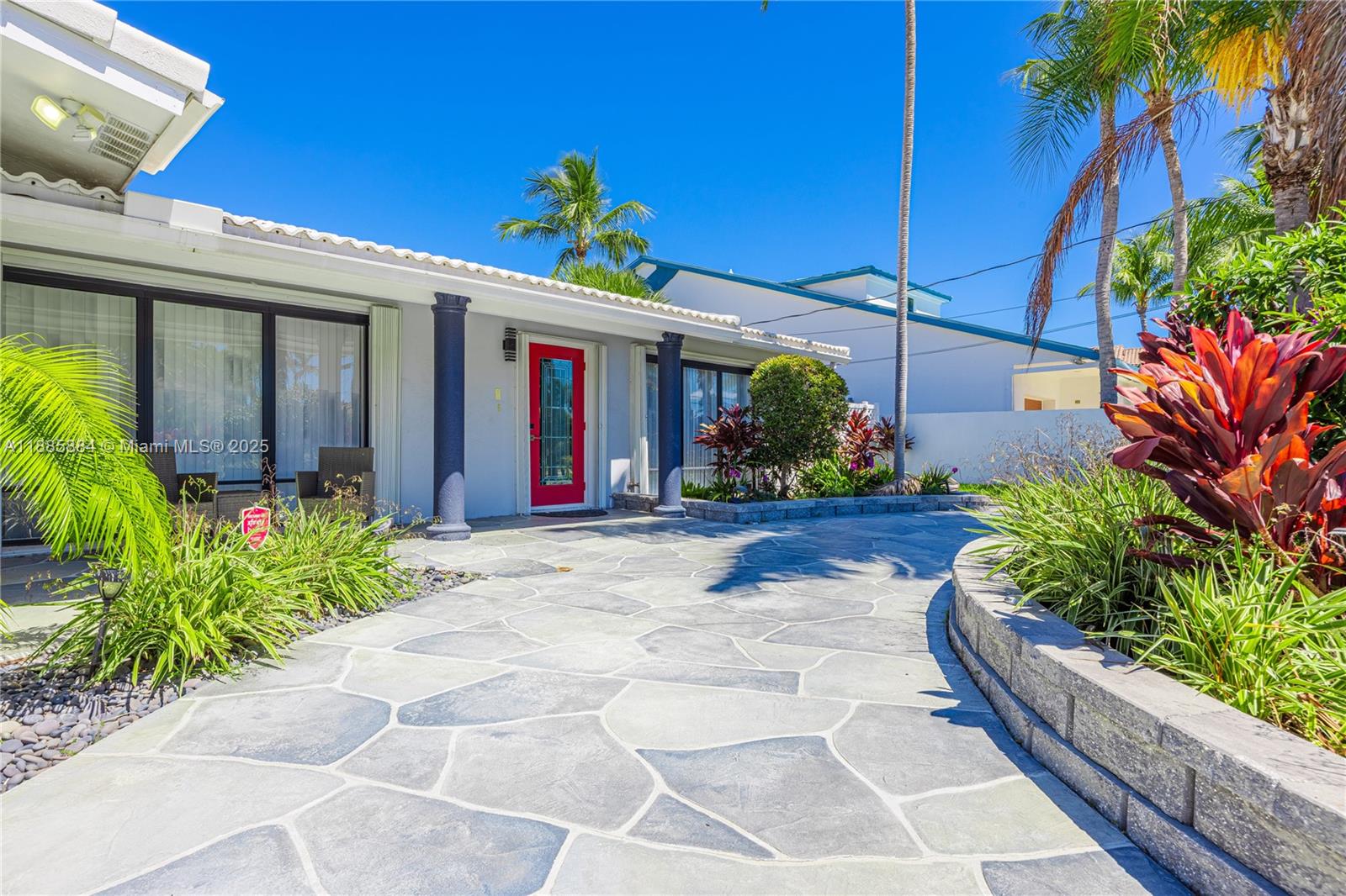 CORAL KEY VILLAS 5TH SEC - Residential Lease