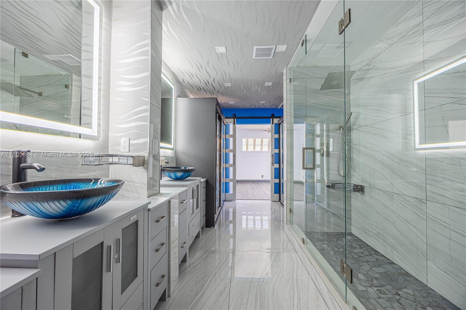 CORAL KEY VILLAS 5TH SEC - Residential Lease